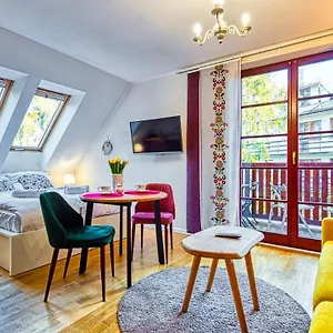 https://apartament-z-sauna-pod-swierkami-apartamenty-5d.karpacz-hotel.com